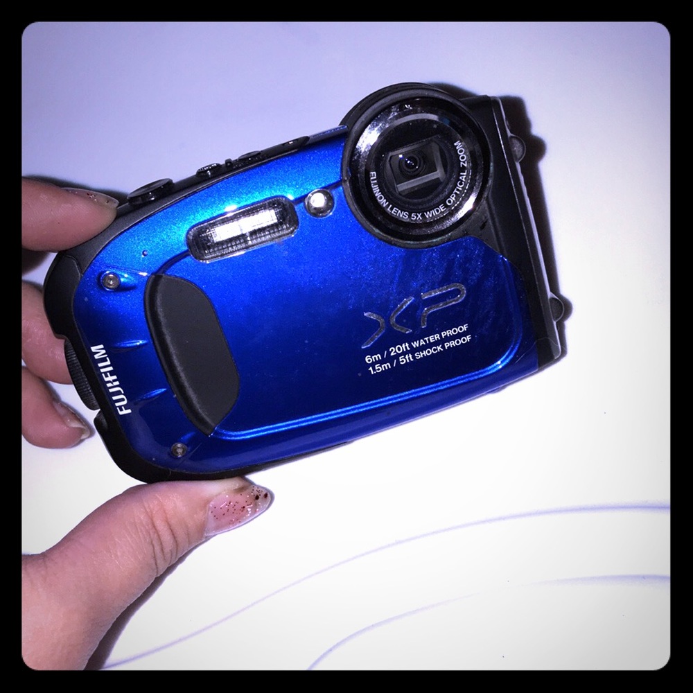 Water proof shock proof camera